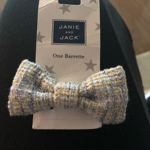 Janie & Jack bow